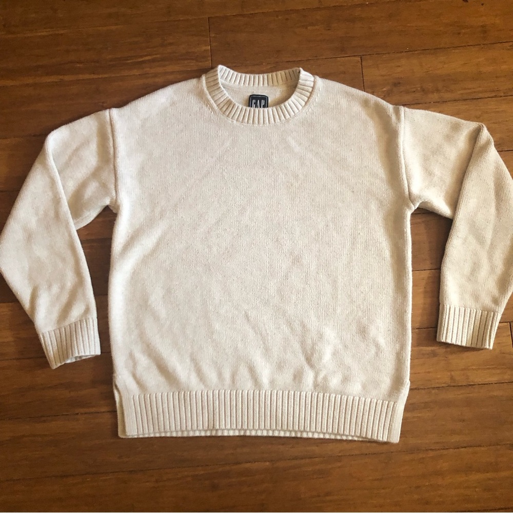 GAP vintage feel sweater (men’s x small)